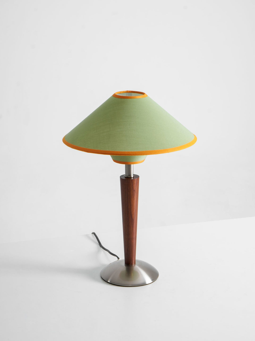 Lampa stołowa Talonwood