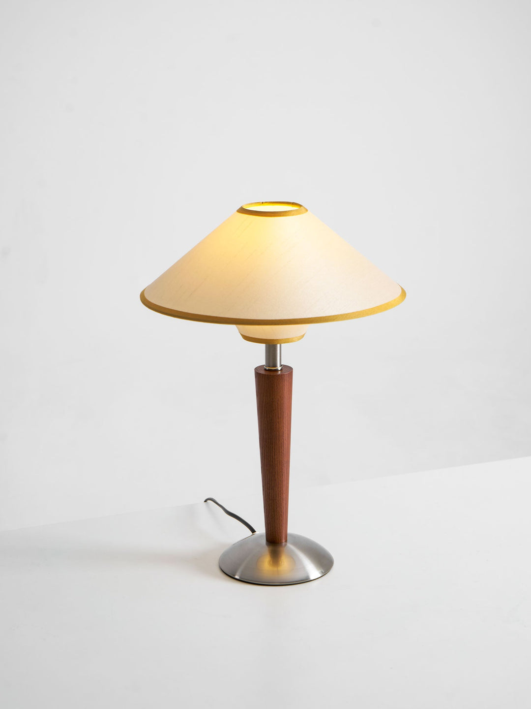 Lampa stołowa Talonwood