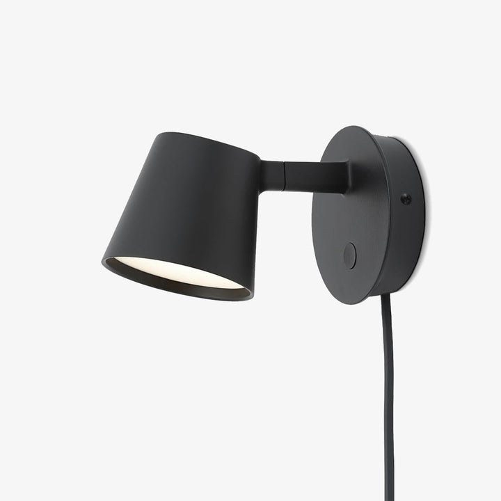 Lampa ścienna Tip z wtyczką