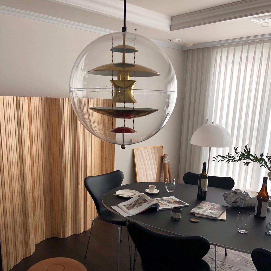 Lampa wisząca w kształcie okrągłej kuli