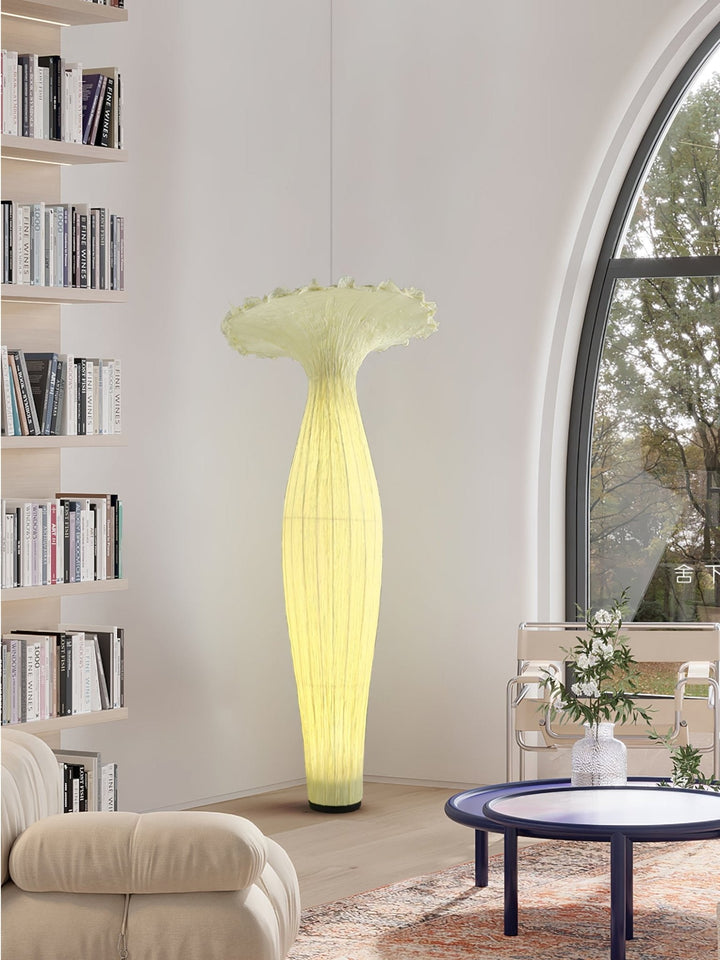 Lampa Podłogowa z Tkaniny w Kształcie Wazonu