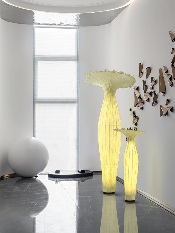 Lampa Podłogowa z Tkaniny w Kształcie Wazonu
