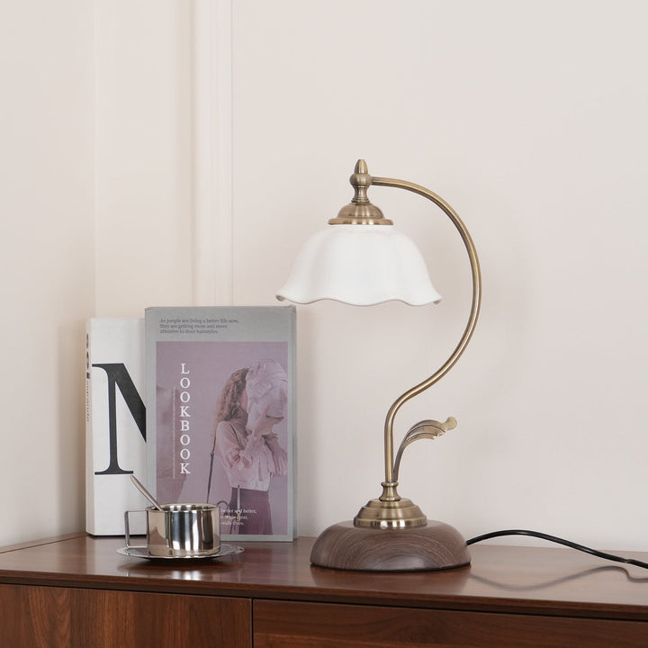 Lampa Stołowa Vintage Laiton