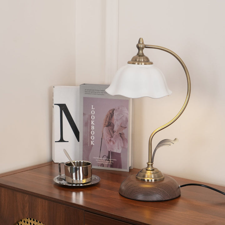 Lampa Stołowa Vintage Laiton