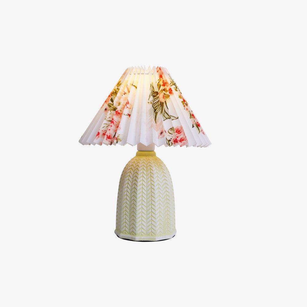 Plisowana lampa stołowa w stylu vintage