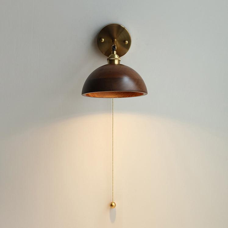 Lampka ścienna Vintage z drewna