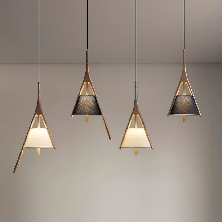Lampa wisząca Nanzhi z drewna