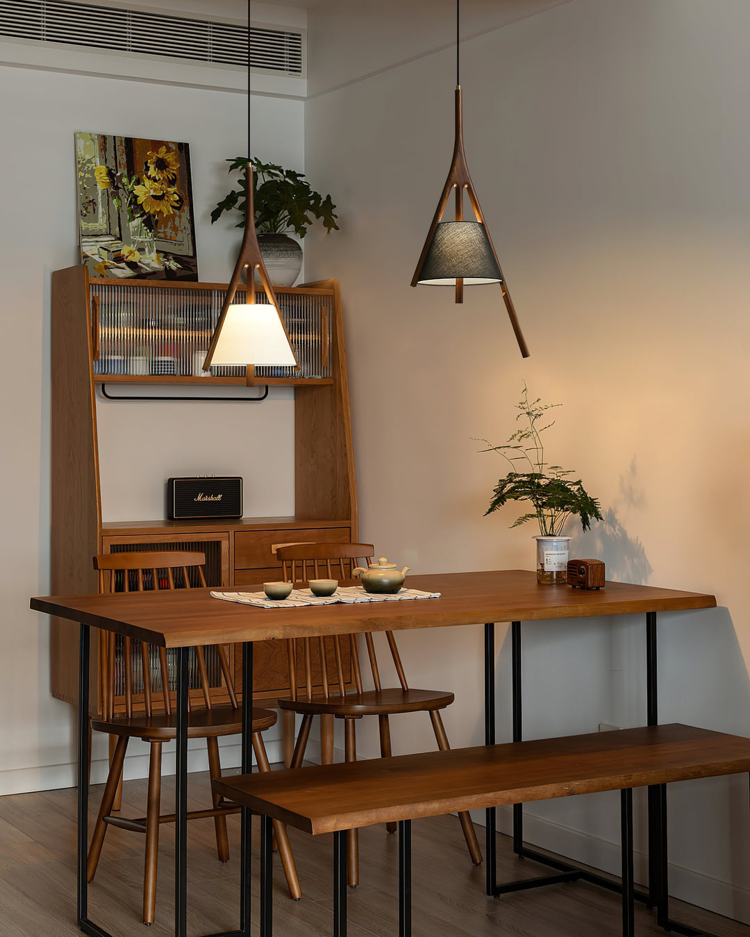 Lampa wisząca Nanzhi z drewna