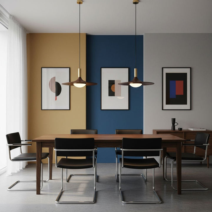 Lampa wisząca z orzechowego drewna
