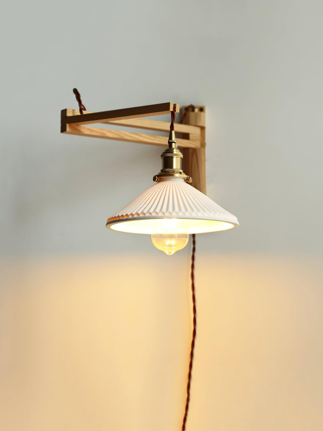 Lampa Ścienna Telescopowa Orzechowa