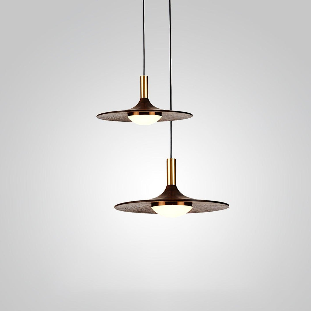 Lampa wisząca z orzechowego drewna