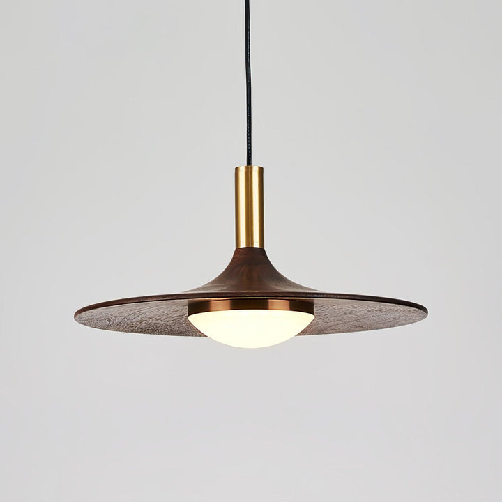 Lampa wisząca z orzechowego drewna