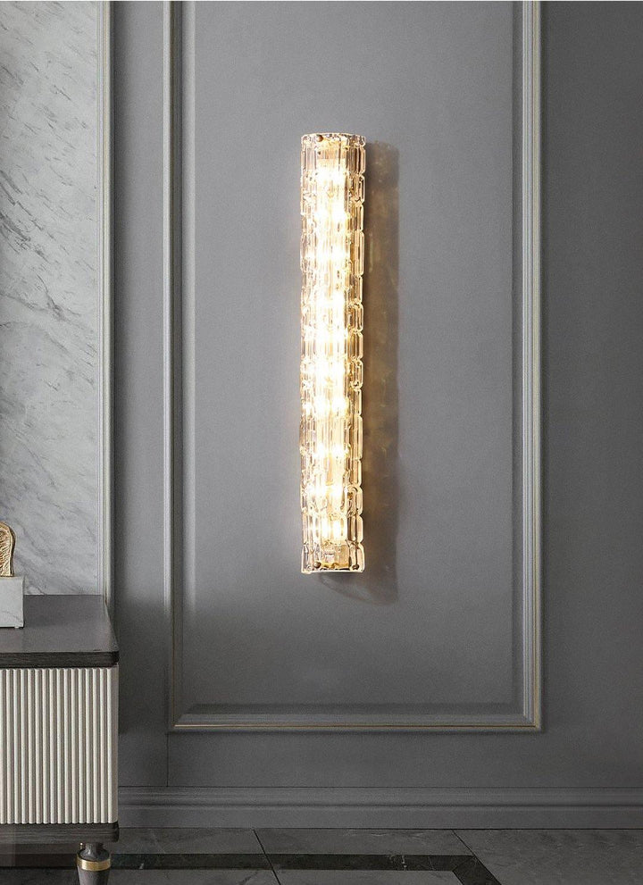Lampa ścienna w stylu artystycznym