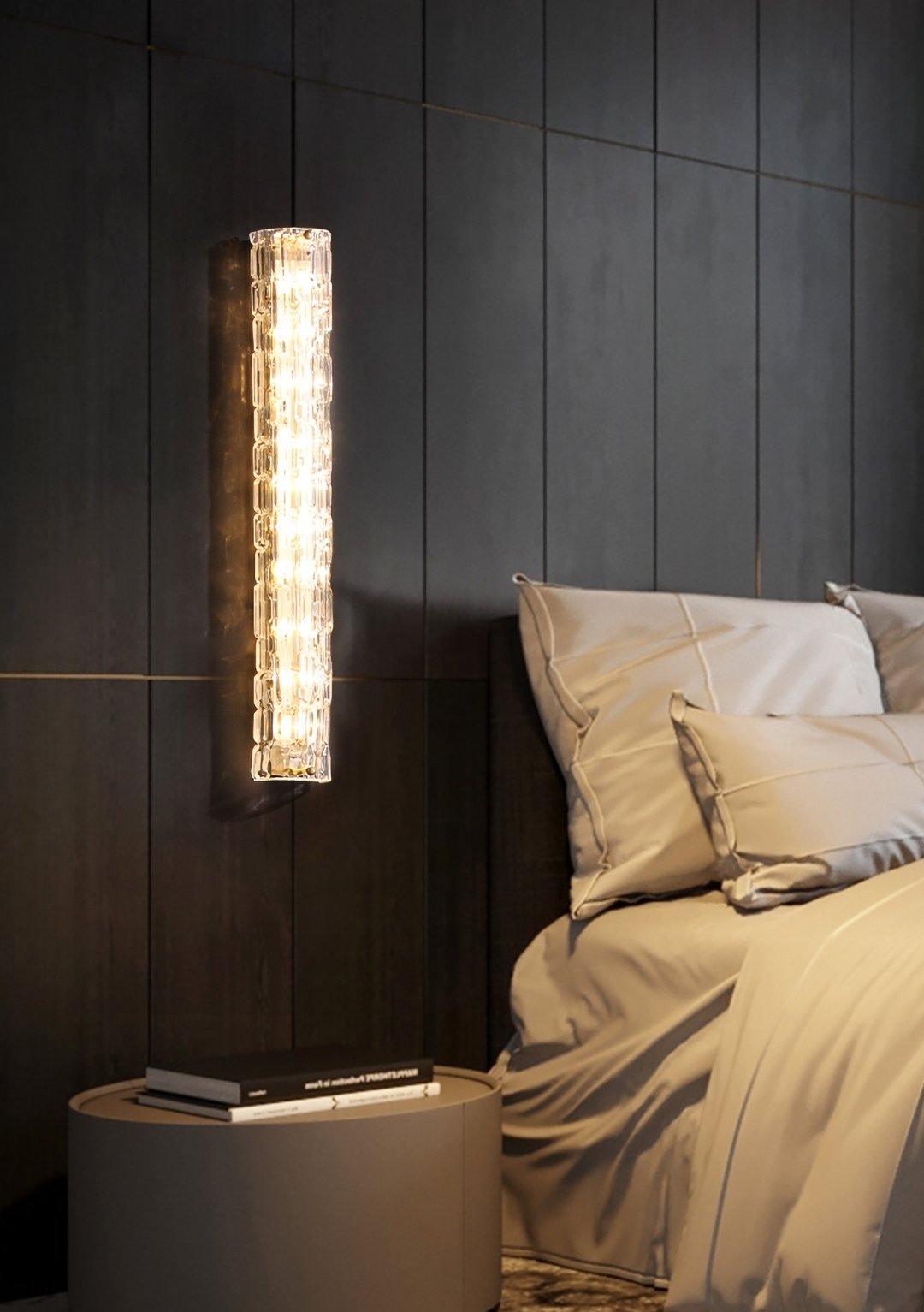 Lampa ścienna w stylu artystycznym