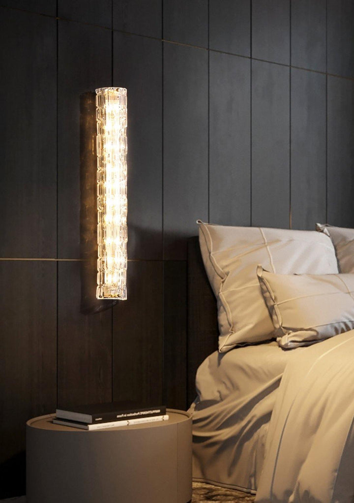 Lampa ścienna w stylu artystycznym