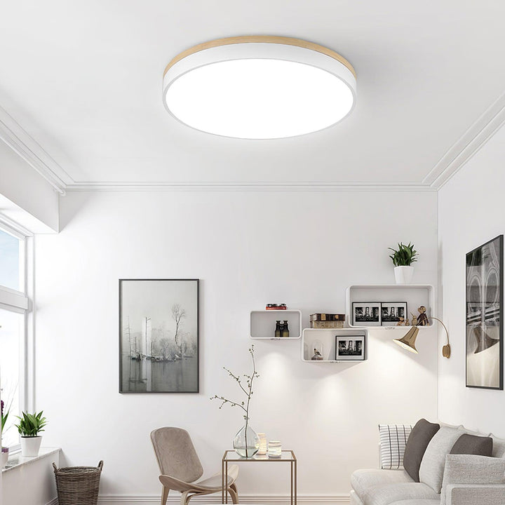 Biała Okrągła Drewniana Lampa Sufitowa