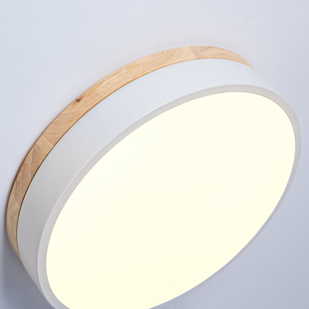 Biała Okrągła Drewniana Lampa Sufitowa