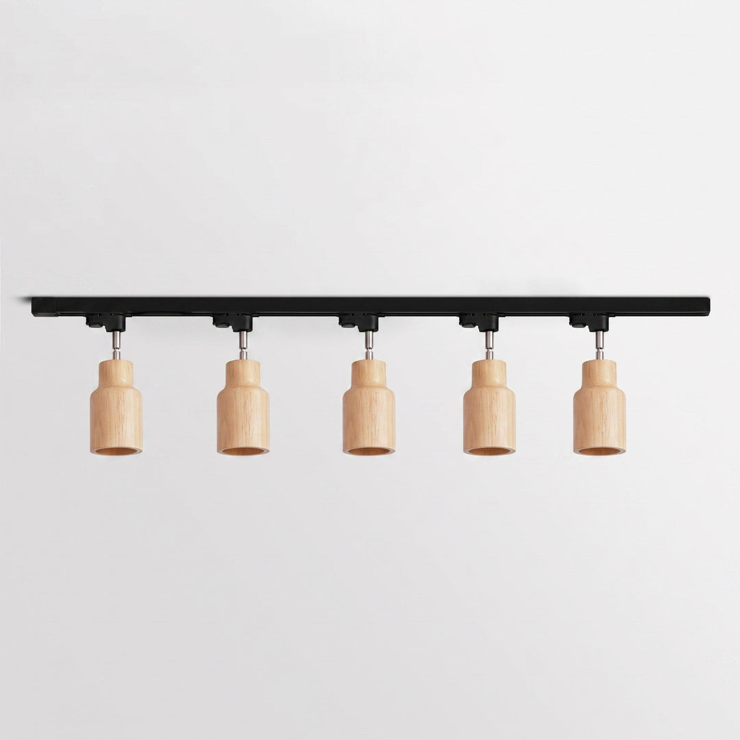 Lampa sufitowa na drewnianym torze