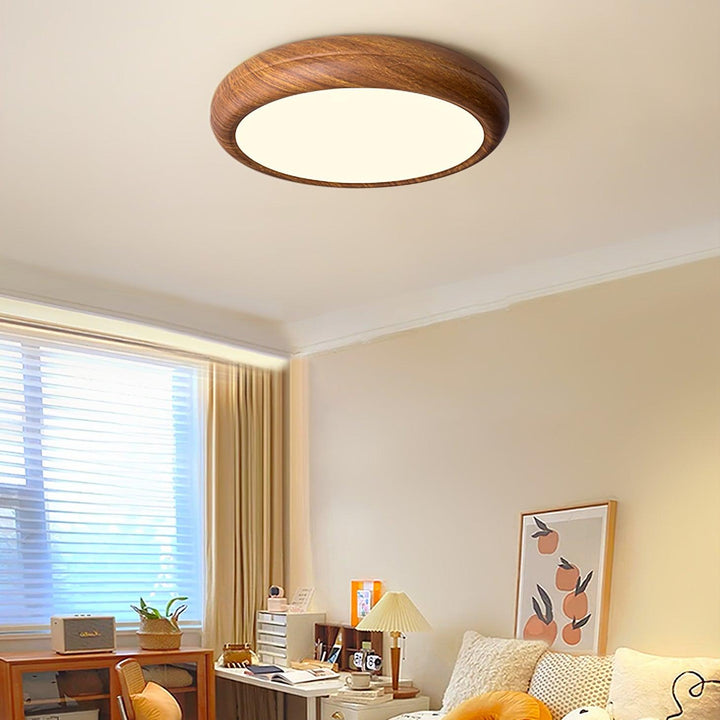 Lampa sufitowa okrągła z drewnianym wykończeniem