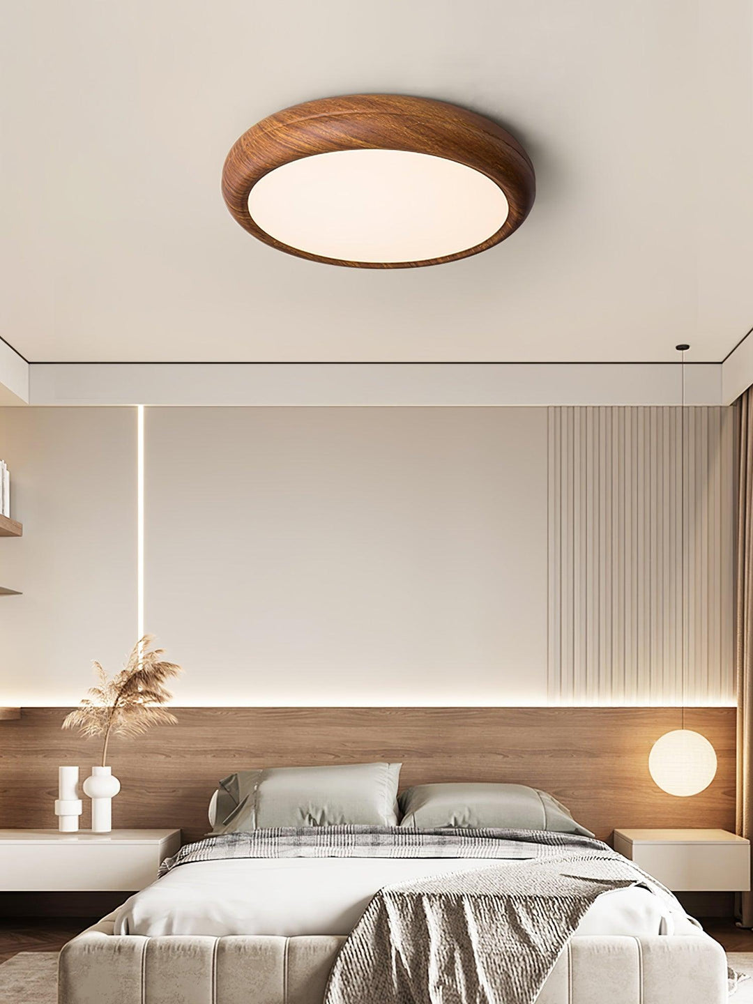 Lampa sufitowa okrągła z drewnianym wykończeniem