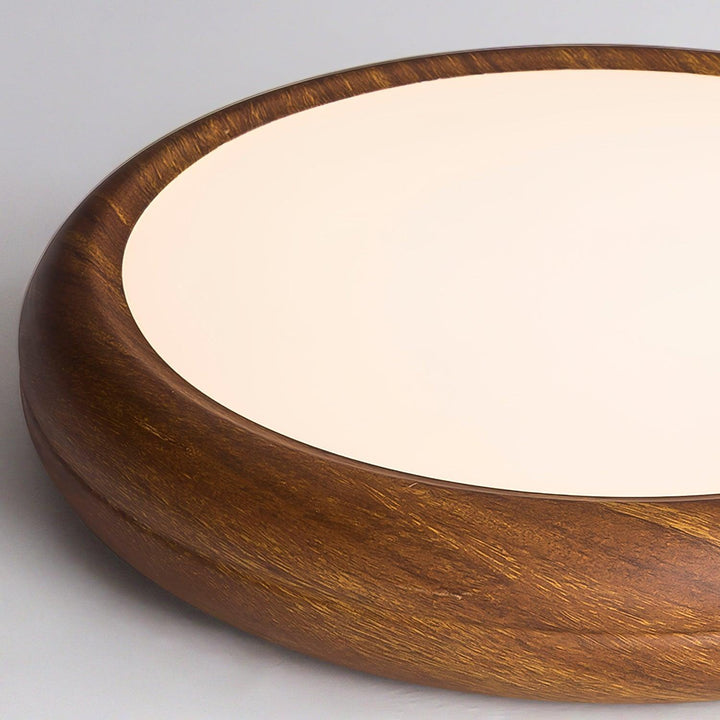 Lampa sufitowa okrągła z drewnianym wykończeniem