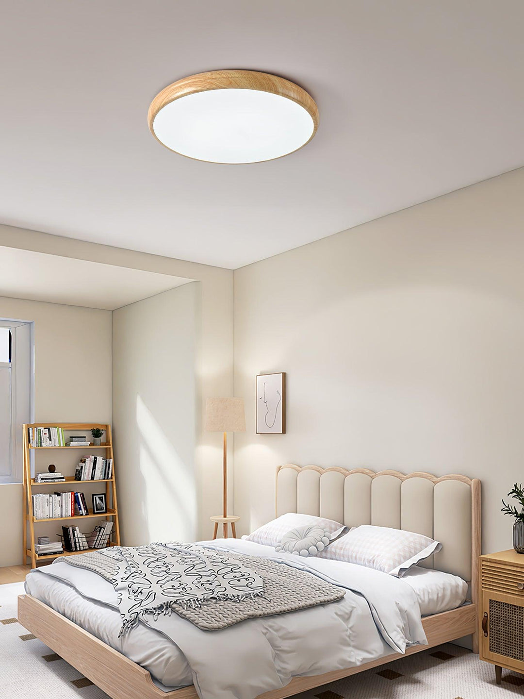 Lampa sufitowa okrągła z drewnianym wykończeniem