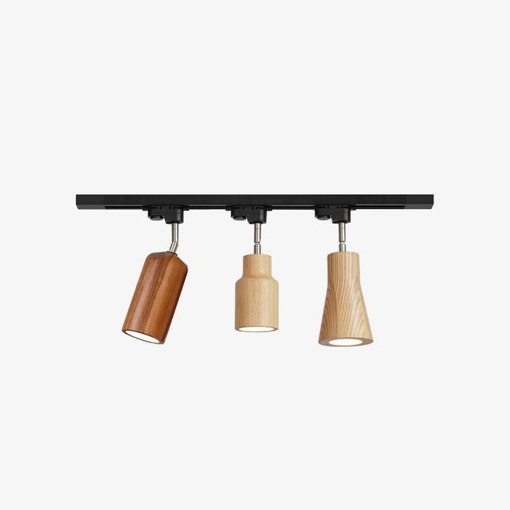 Lampa sufitowa na drewnianym torze
