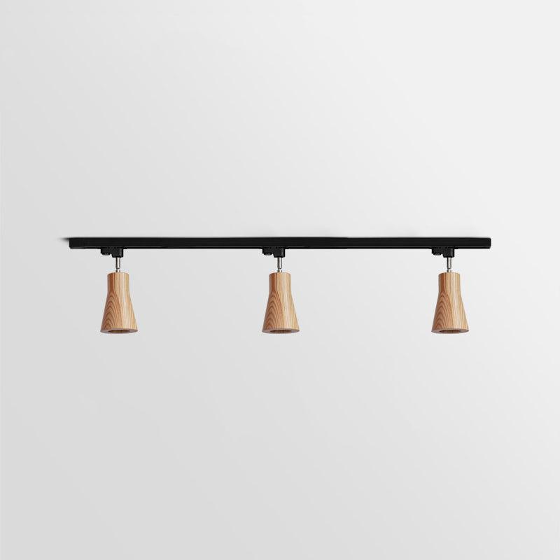 Lampa sufitowa na drewnianym torze