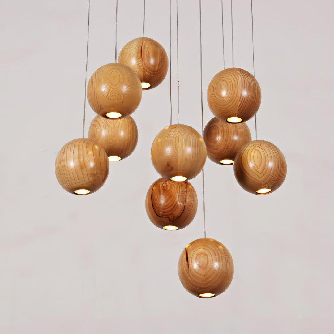 Wisząca Lampa Cluster z Drewnianymi Kulami
