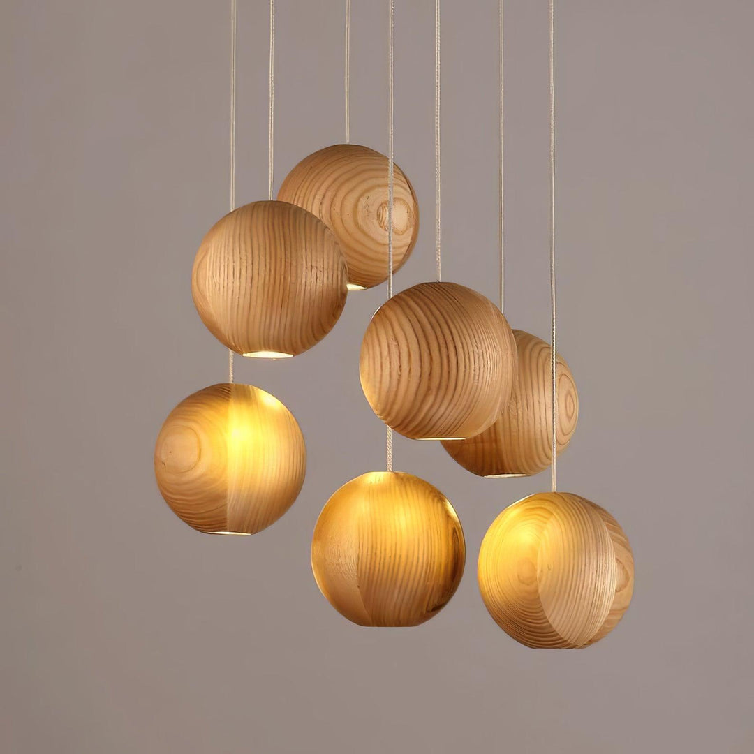Wisząca Lampa Cluster z Drewnianymi Kulami