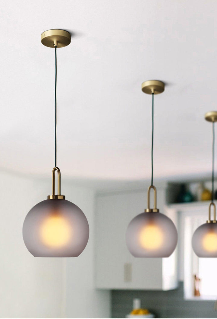 Lampa wisząca Pendulum z szklanym kloszem
