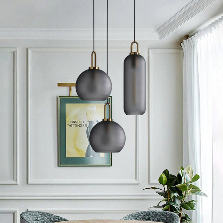 Lampa wisząca Pendulum z szklanym kloszem