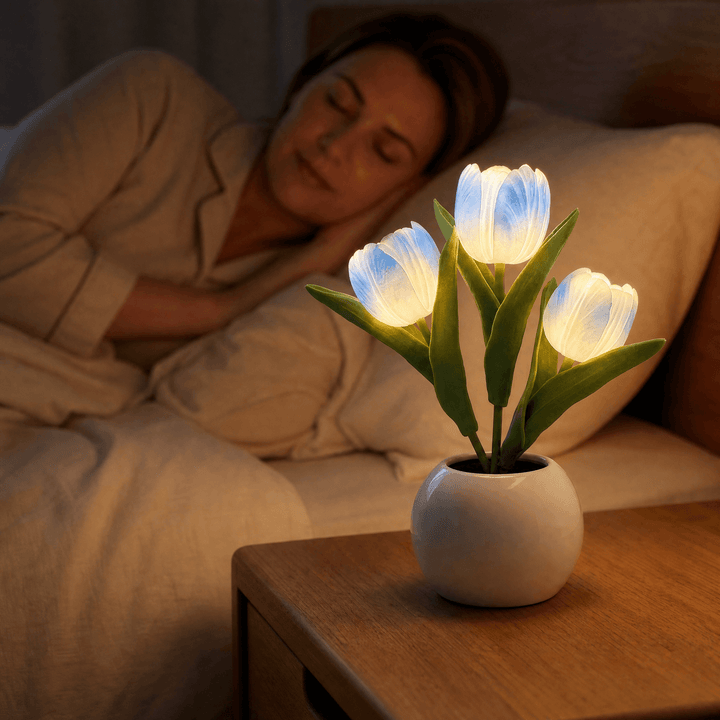 Bloomora – Lampa LED w kształcie tulipana z ceramiczną wazonem