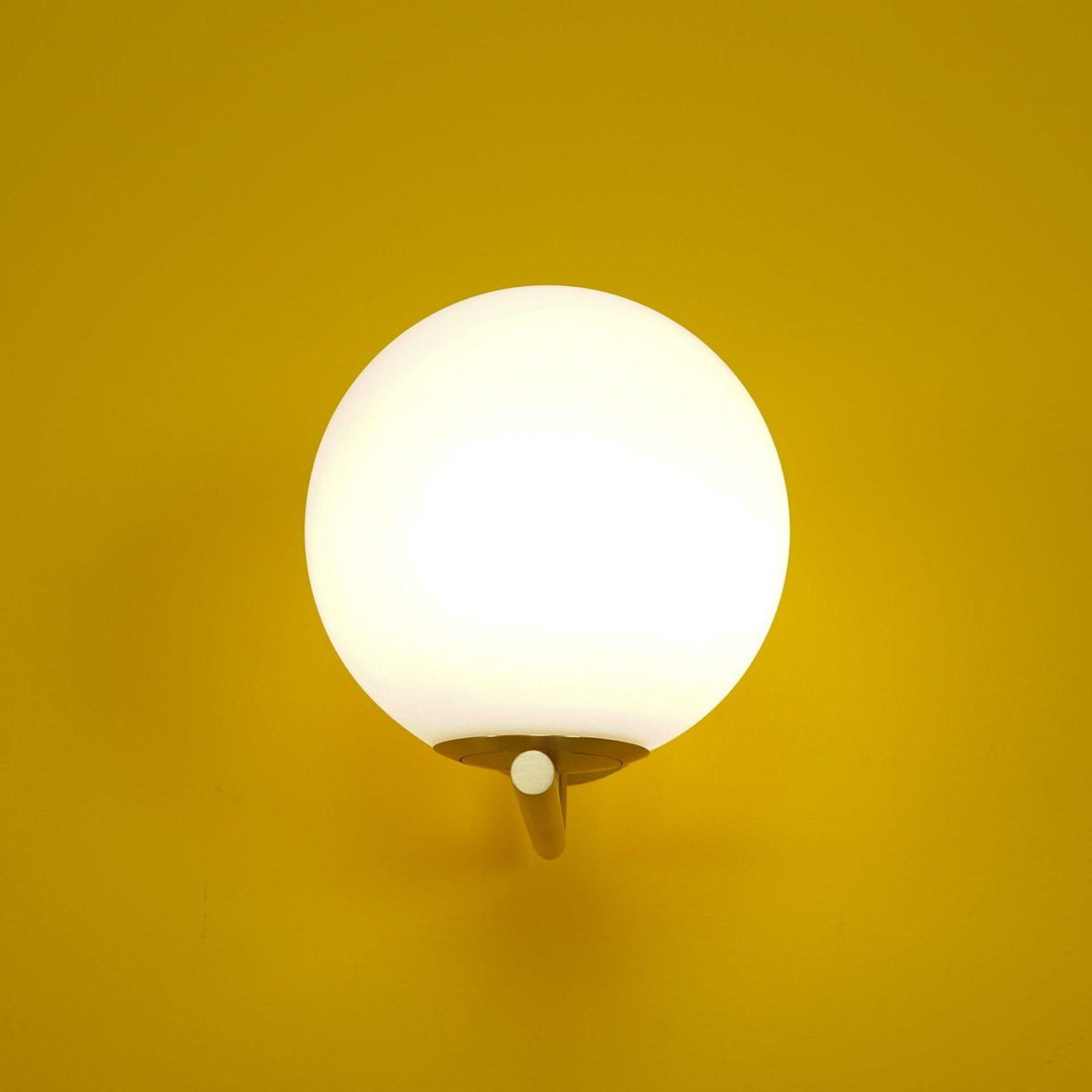 Lampa Ścienna z Opalizowanego Szkła