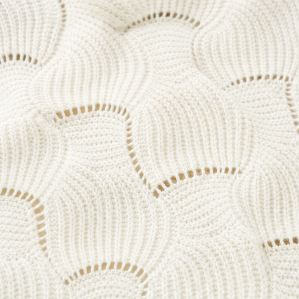 Wavelune – Sweter z dzianiny w falę z otwartymi rękawami