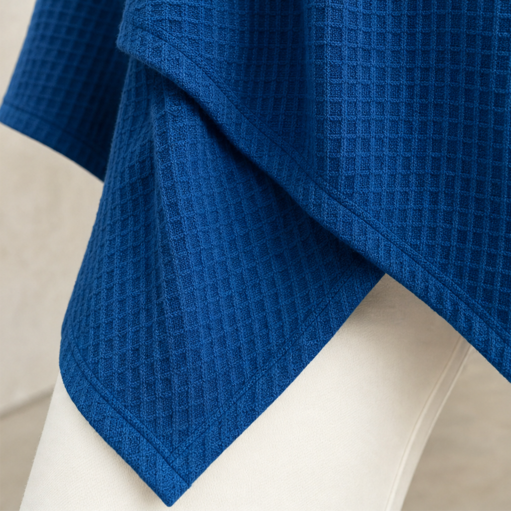 Drapella – Asymetryczny Top z Waffle Knit z Krzyżującym Się Dołem