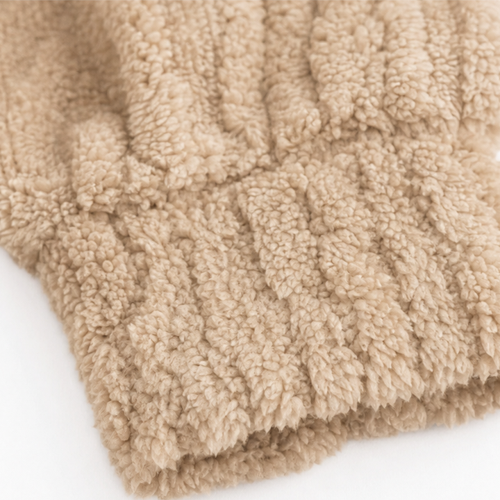 Cable &amp; Cozy – Sweter z dzianiny warkoczowej z krótkim zamkiem
