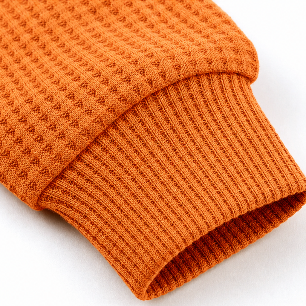 Waffelou – Oversized top z dekoltem w serek i kołnierzykiem