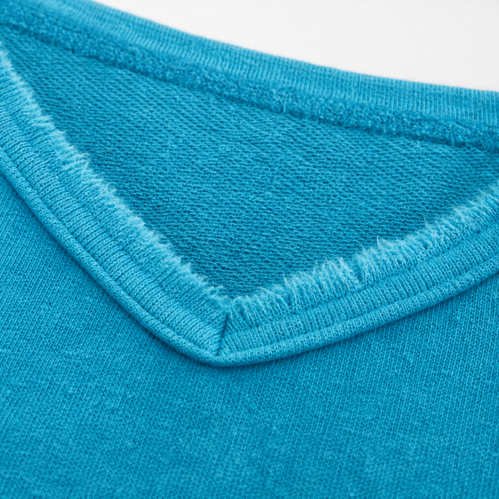 Wearbella – Sweter z dekoltem w serek, wykończony surowym brzegiem