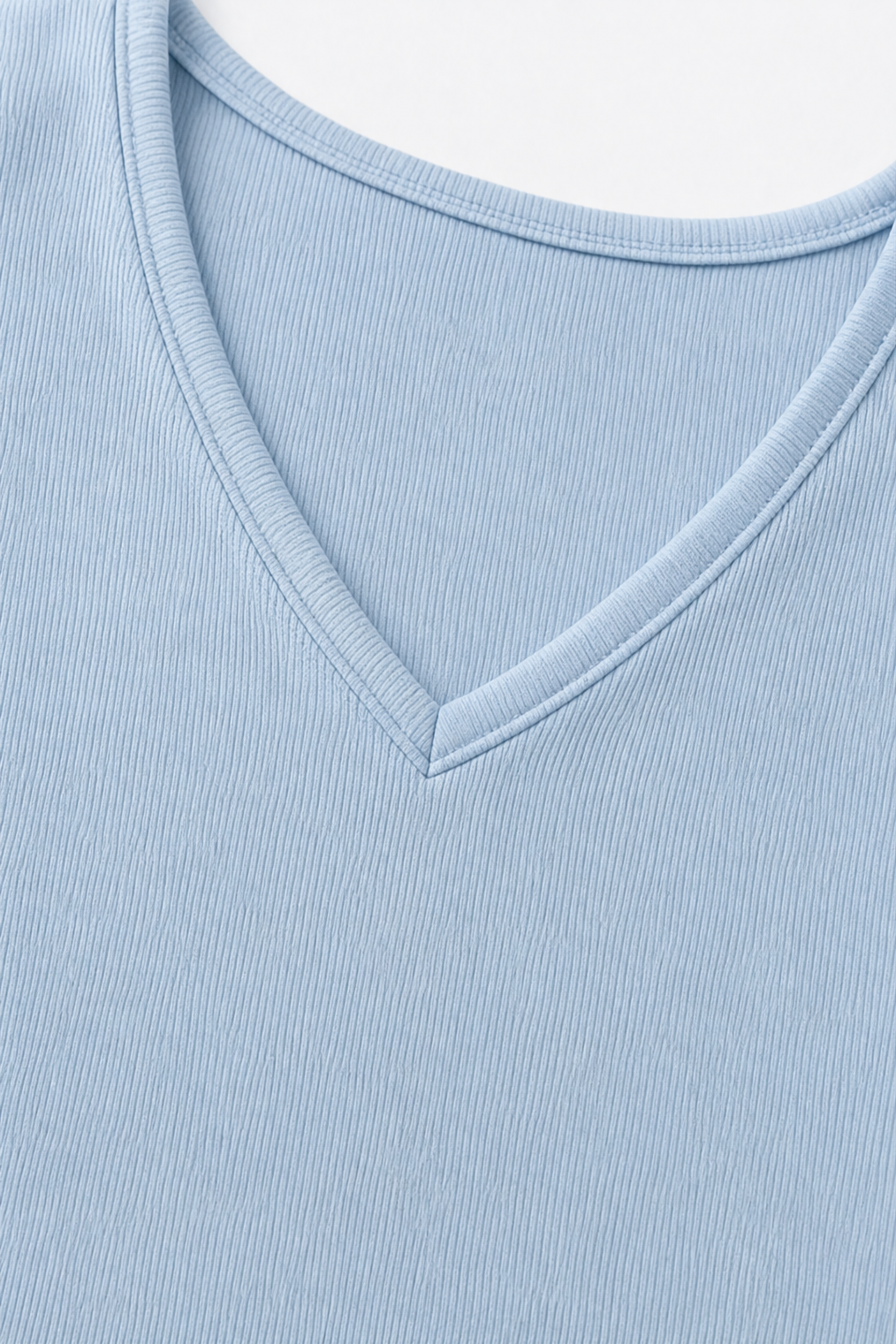 Wearbella – Zestaw topu na ramiączkach w kształcie litery V i spodni z szerokimi nogawkami