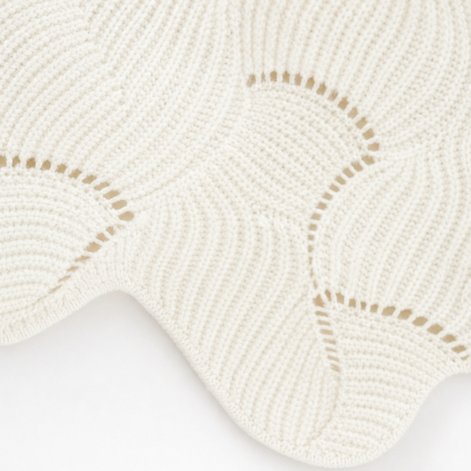 Wavelune – Sweter z dzianiny w falę z otwartymi rękawami