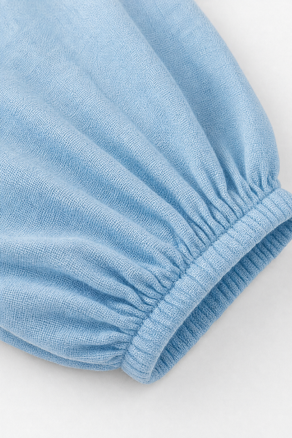 Wearbella – Bluzka z marszczonym dekoltem w serek i bufkami