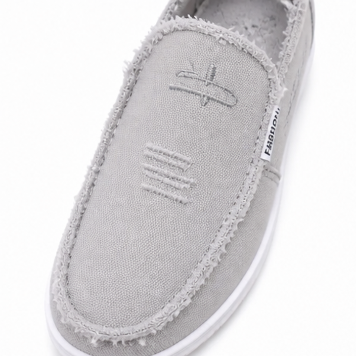 Breeza – Damskie Zniszczone Kanvasowe Mokasyny Slip-On z Postrzępionymi Krawędziami