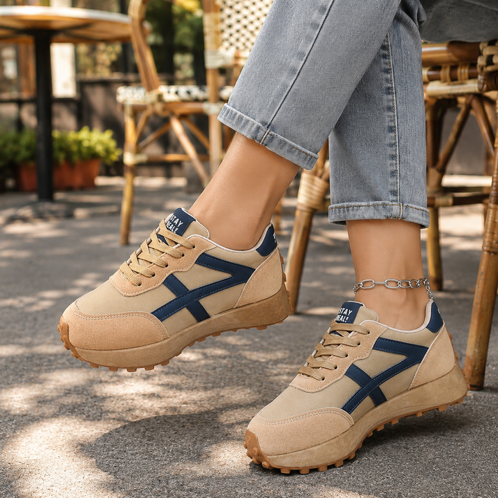 Solenne – Płaskie, Nieslizgające Sneakersy Chunky
