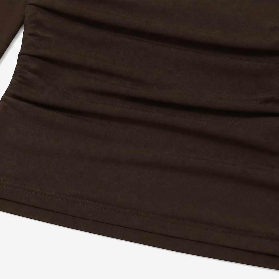 Wearbella – Narzutka z falbaną i rękawami nietoperzami