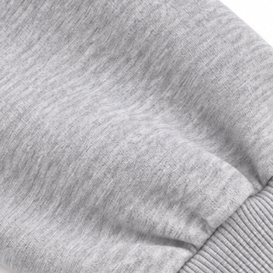 Slouvia – Asymetryczna Bluza z Wycięciem na Ramieniu w Oversize