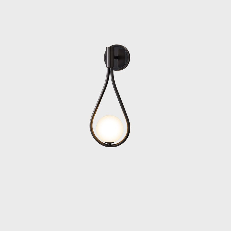 Lampa ścienna z mosiądzu