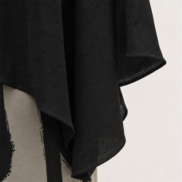 Lunetta – Asymetryczny Poncho Top i Szerokie Spodnie