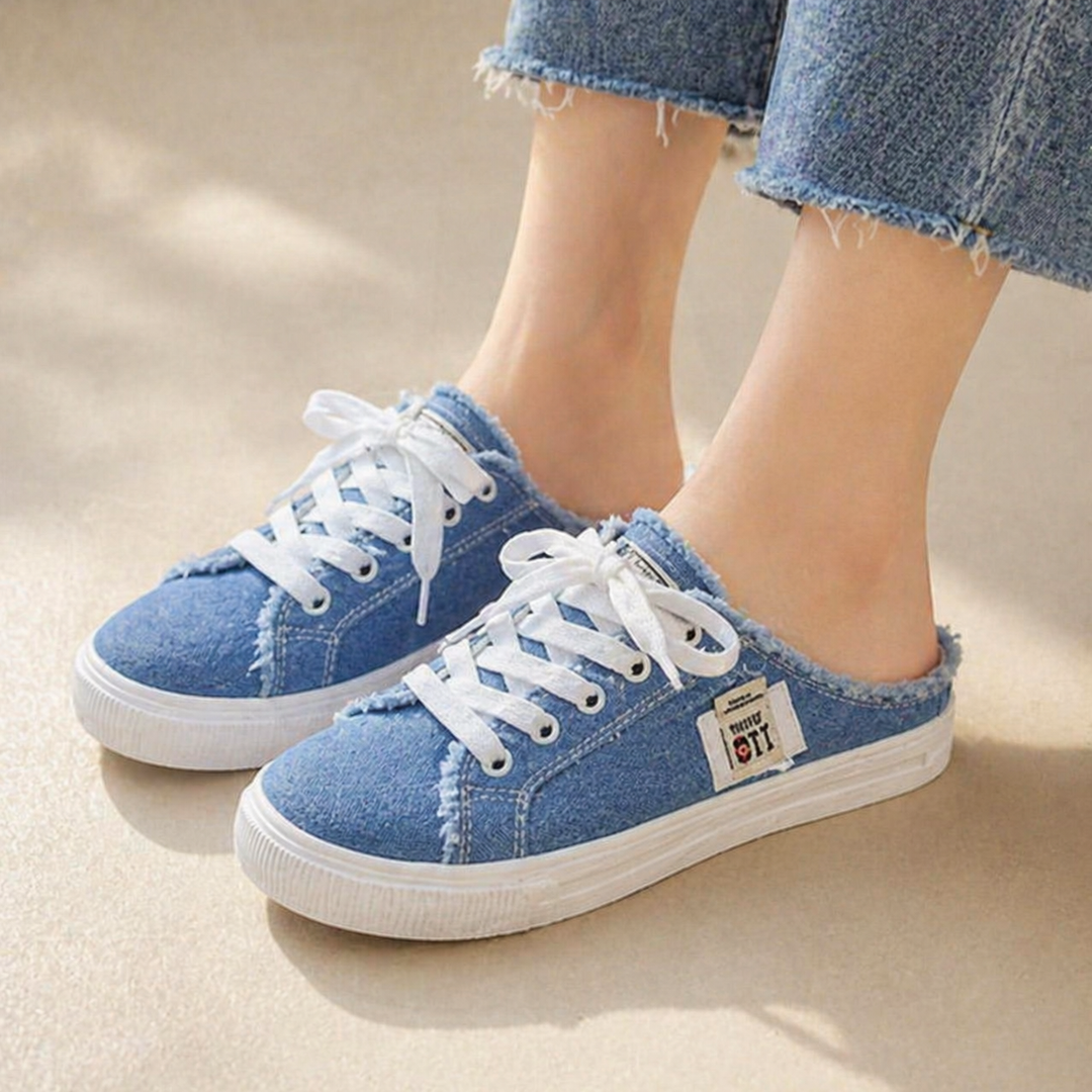 Vellora – Zniszczone Dżinsowe Sneakersy Slip-On