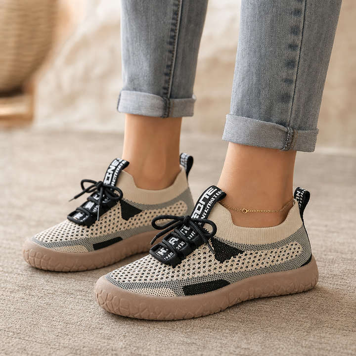 Vivelyn – Sneakersy z dzianinowym wierzchem i amortyzowaną podeszwą